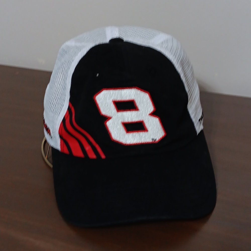 Nascar Official no. 8, Tyler Reddick hat